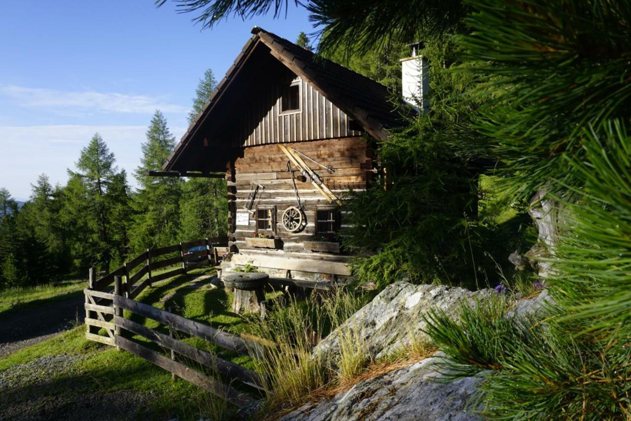 Bergheim Schmidt, Almhuetten Im Wald Appartments An Der Piste Alpine Huts In Forrest Appartments Near Slope Turracher Höhe Buitenkant foto